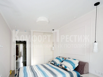 классический натяжной потолок 20